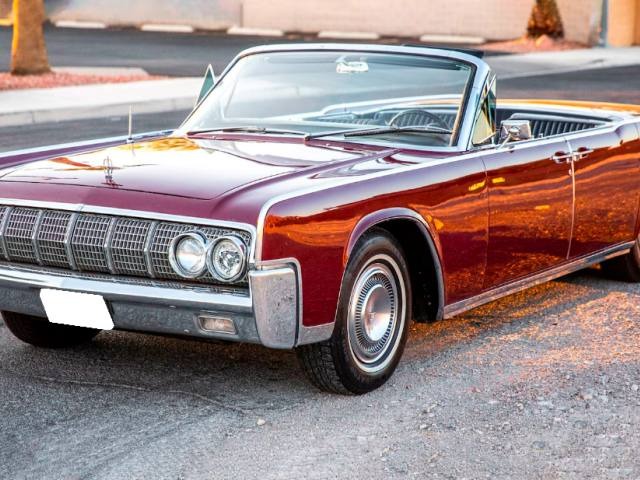 1964 Lincoln Continental 435 CI V-8 engine Convertible for Sale
</span>