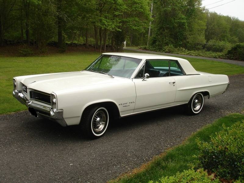 1964 Pontiac Grand Prix Hardtop Coupe for Sale
</span>