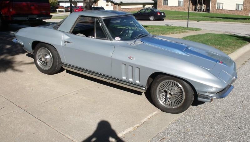 1965 Chevrolet Corvette Base Convertible 2-Door for Sale
</span>
