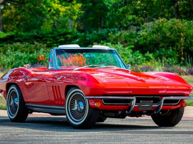 1965 Chevrolet Corvette Convertible 327/300 HP V-8 engine for Sale
</span>