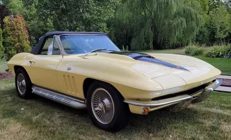 1965 Chevrolet Corvette Stingray Convertible for Sale
</span>