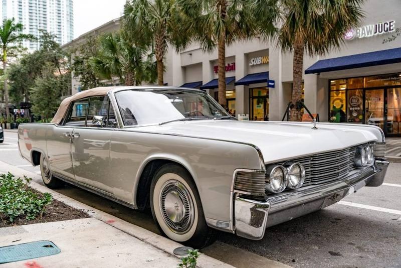 1965 Lincoln Continental Convertible for Sale
</span>