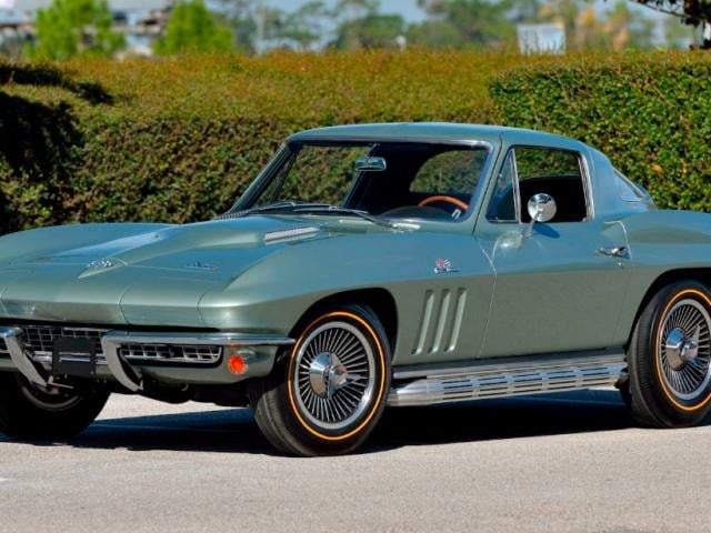1966 Chevrolet Corvette Convertible V-8 engine Mossport Green for Sale
</span>