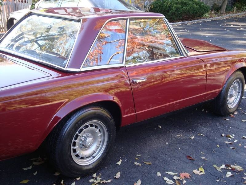 1966 Mercedes Benz SL Class Coupe for Sale
</span>