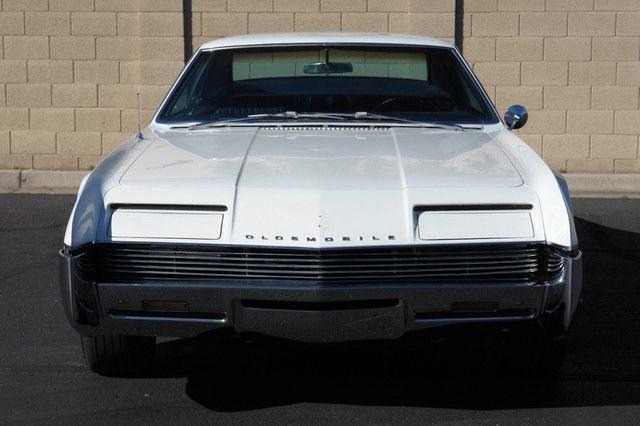 1966 Oldsmobile Toronado White for Sale
</span>