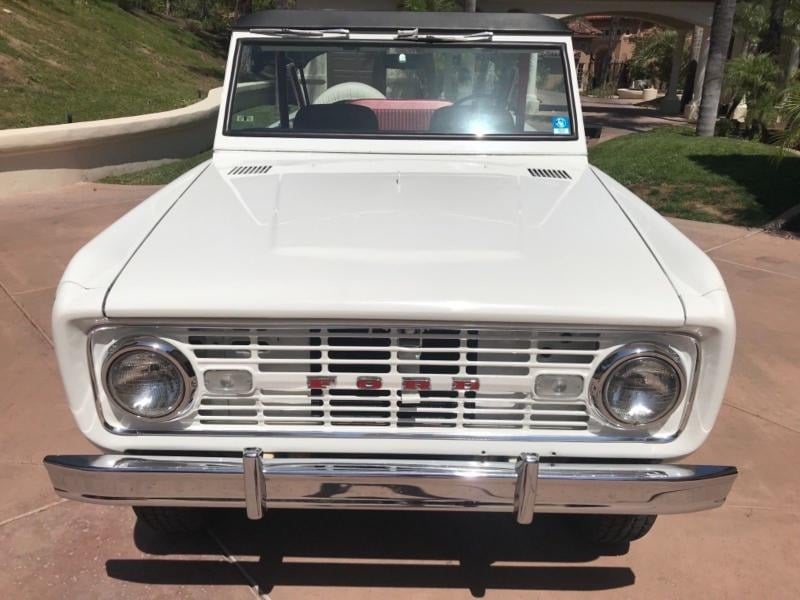 1967 Ford Bronco Sport white with red interior for Sale
</span>