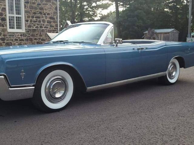 1967 Lincoln Continental Convertible Powered by the 462 V8 for Sale
</span>