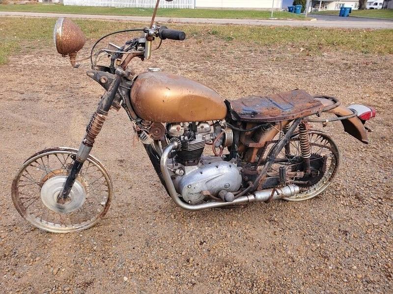 1968 Triumph trophy barn find non running parts project bike for Sale
</span>