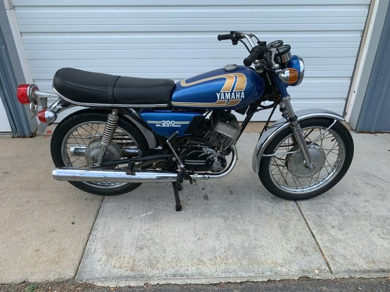 1974 Yamaha RD200 1974 Yamaha RD200 Motorcycle Blue Only for Sale
</span>