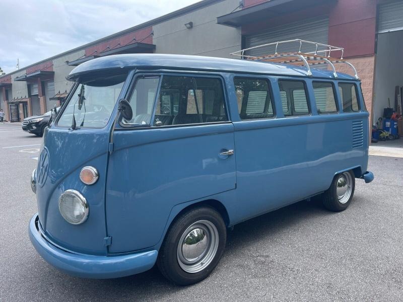 1975 Volkswagen Bus/Vanagon Van 1975 Volkswagen Bus for Sale
</span>