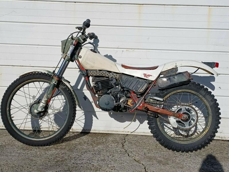 1976 Yamaha RD400 1985 yamaha ty350 trials for Sale
</span>