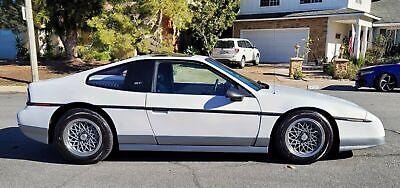 1986 Pontiac Fiero GT 1986 Pontiac Fiero Coupe White RWD for Sale
</span>
