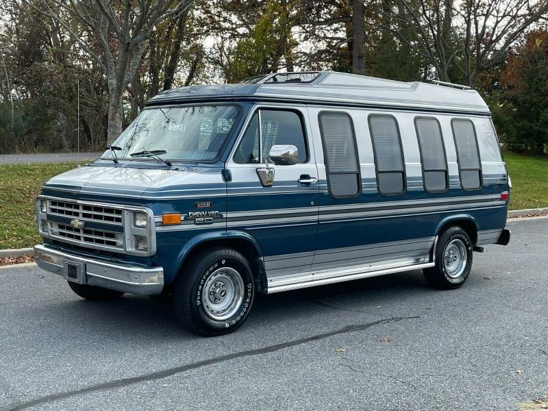 1990 Chevrolet G20 Van Classic MK III High-Top Conversion for Sale
</span>