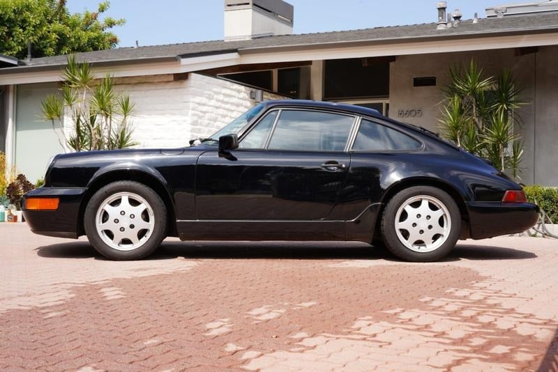 1990 Porsche 911 Carrera 4 Coupe 5-Speed for Sale
</span>