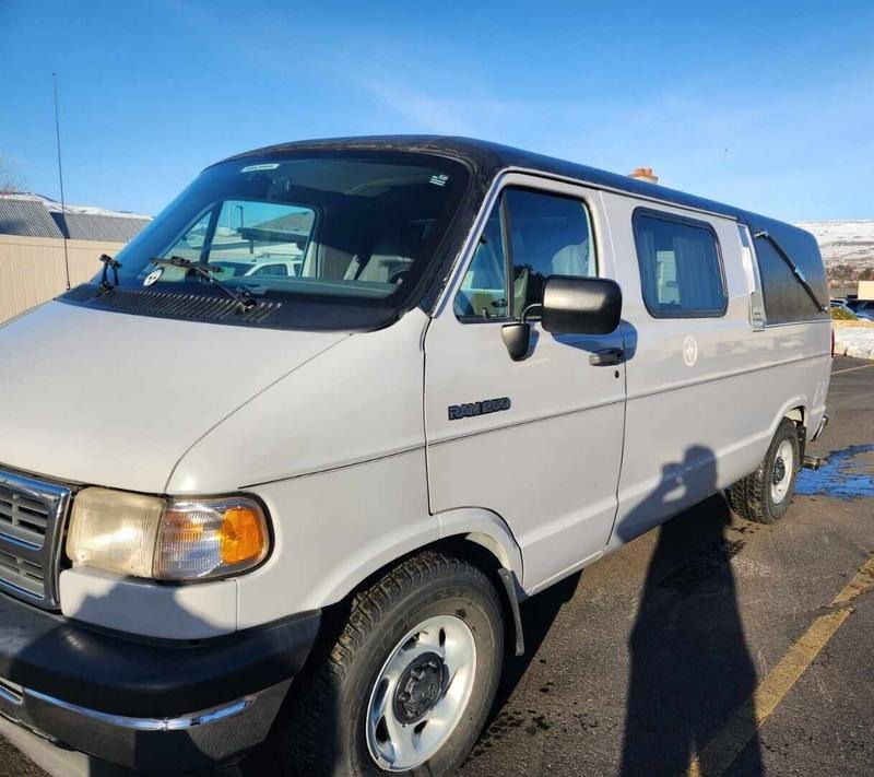 1994 Dodge Ram 2500 1994 Dodge Ram Van Hearse Conversion for Sale
</span>