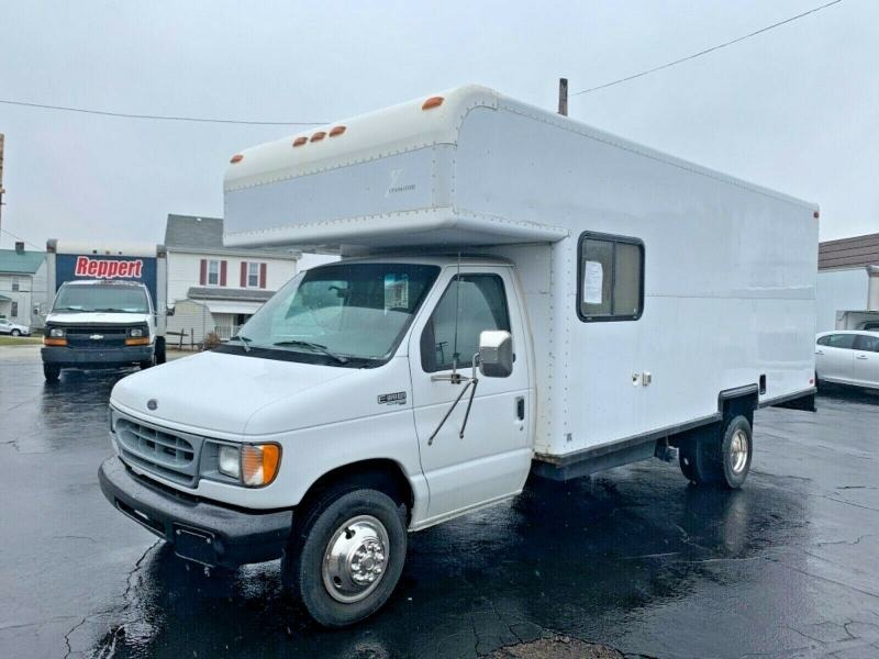 1998 Ford E-450 18ft Box Truck Cube Delivery Van W/ Living for Sale
</span>