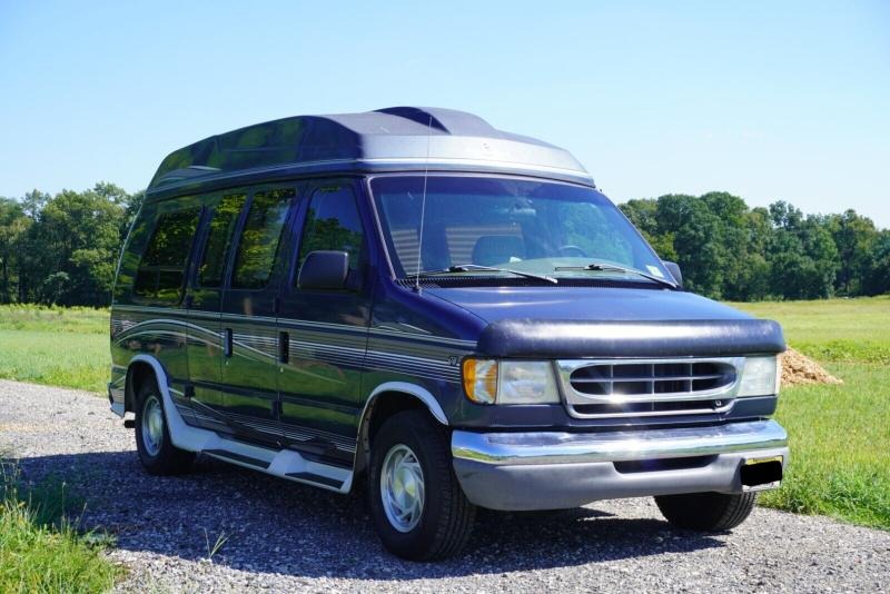 1998 Ford Other 1998 Ford Econoline E-150 Cargo Van for Sale
</span>