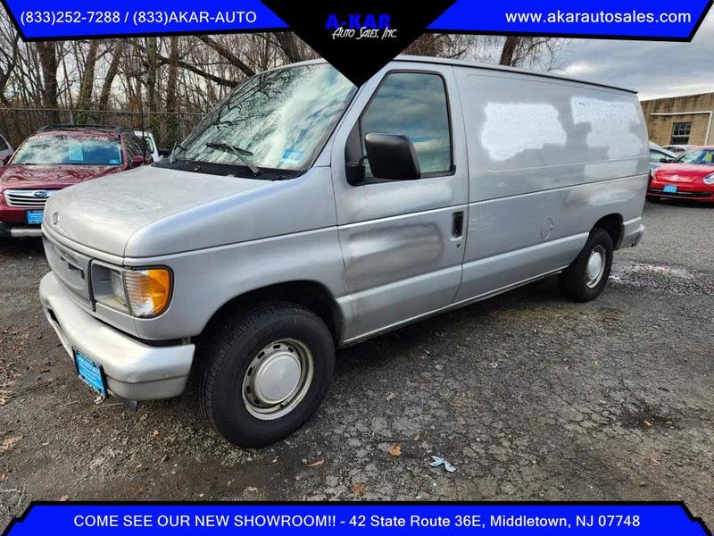 2001 Ford E-Series E-150 Cargo Van for Sale
</span>