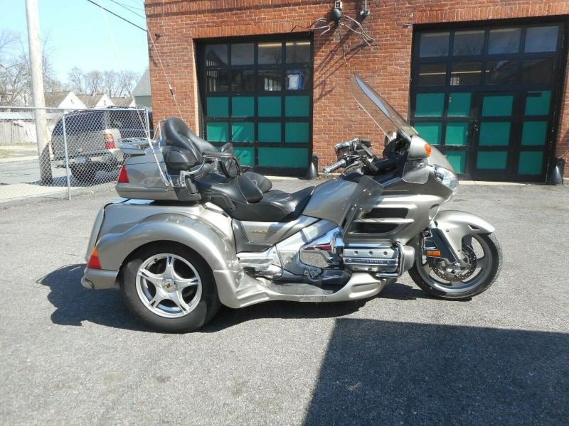 2002 Honda Gold Wing 2002 HONDA GL1800 LEHMAN TRIKE MONARCH for Sale
</span>