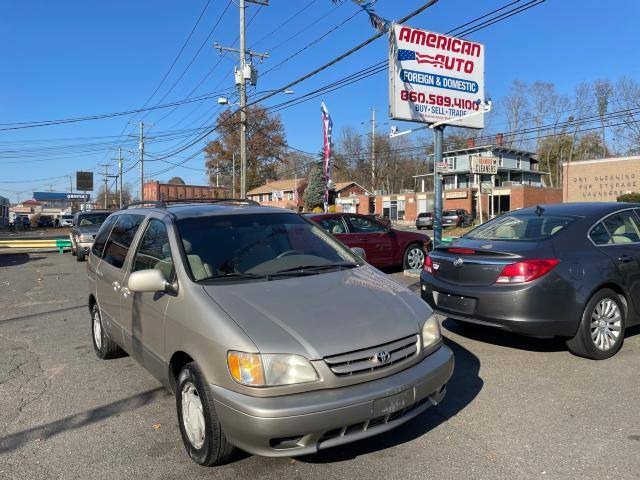 2002 Toyota Sienna Le for Sale
</span>