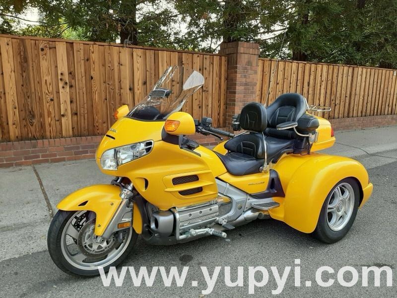 2003 Honda Goldwing 1800 Trike Low Miles for Sale
</span>