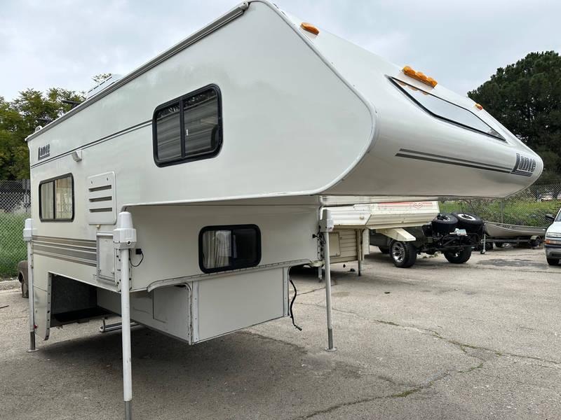 2003 Lance Lance 845 0ft for Sale
