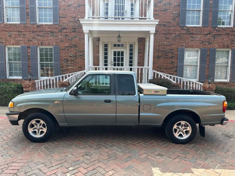 2003 Mazda B-Series 2WD Truck Cab Plus4 125 WB 3.0L Auto 2-OWNER EXCELLENT for Sale
