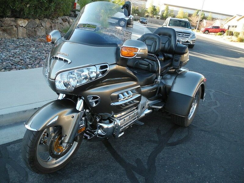 2004 Honda Gold Wing 2004 Honda Goldwing GL 1800 Trike for Sale
</span>