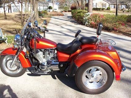 2004 Honda Shadow 750 Custom Trike, Rear Air Shocks, Billet Wheels for Sale
</span>