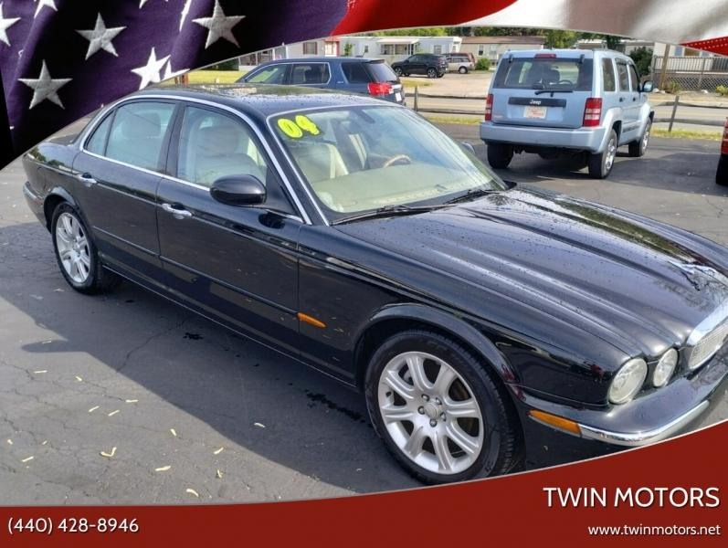 2004 Jaguar XJ-Series XJ8 4dr Sedan for Sale