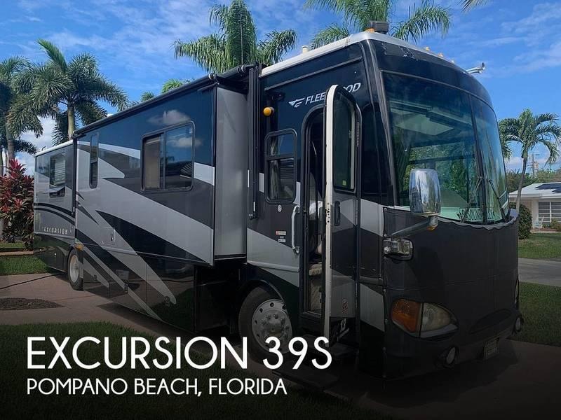 2005 Fleetwood Excursion 39S 39ft for Sale