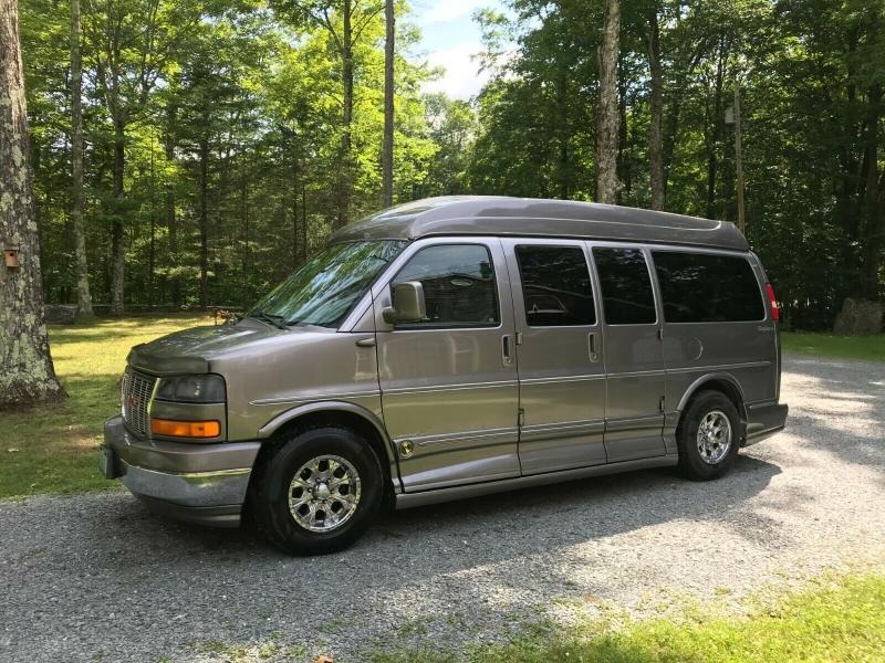 2006 GMC Savana Explorer Edition 2006 GMC Conversion Van - for Sale
</span>