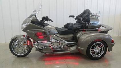 2006 Honda Gold Wing Trike -Very Very low miles for Sale
</span>