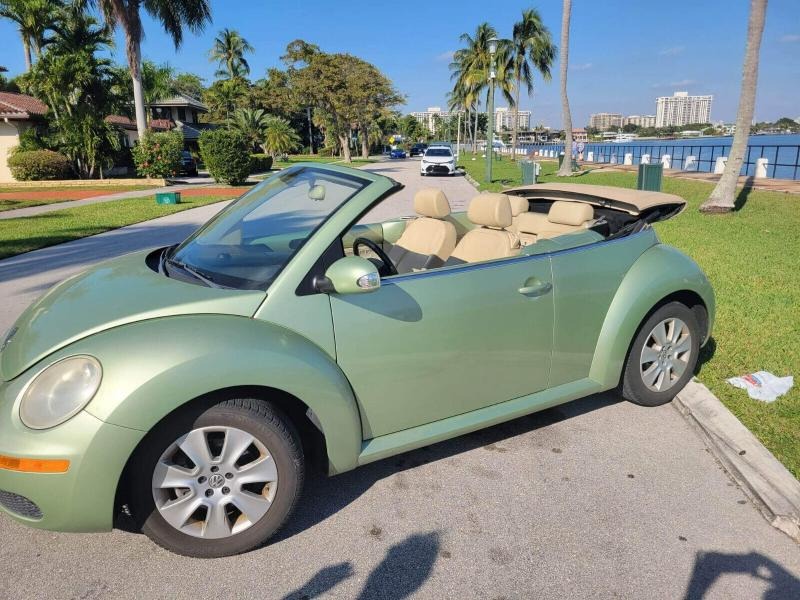 2009 Volkswagen Beetle-New Convertible New Beetle for Sale
</span>