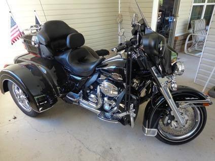2010 Harley Ultra Classic TRIKE ROADSMITH TRIKE CONVERSIo N for Sale
</span>