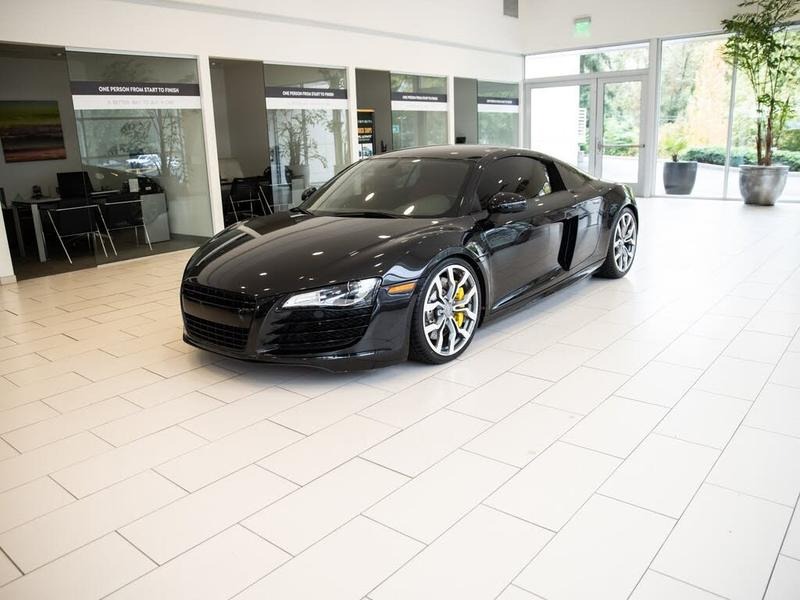 2012 Audi R8 4.2 quattro Coupe AWD for Sale
</span>