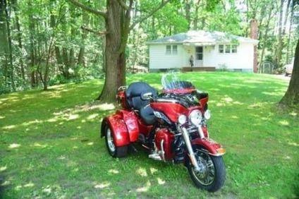 2012 Harley-Davidson Red Tri Glide Trike for Sale
</span>