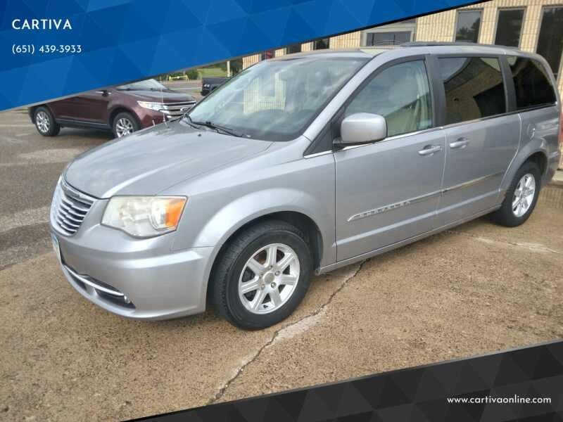 2013 Chrysler town & country Gray, 129K miles for Sale