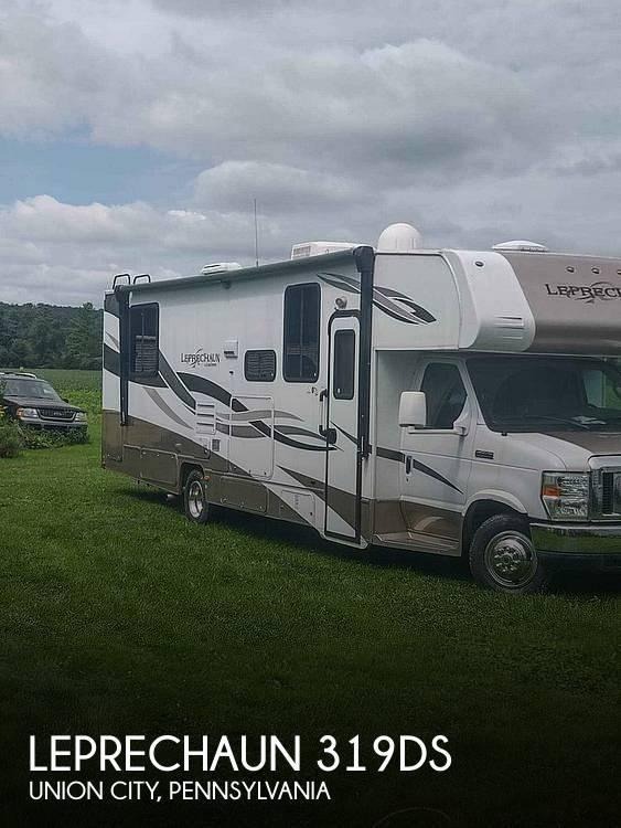 2013 Coachmen Leprechaun 319DS 31ft for Sale