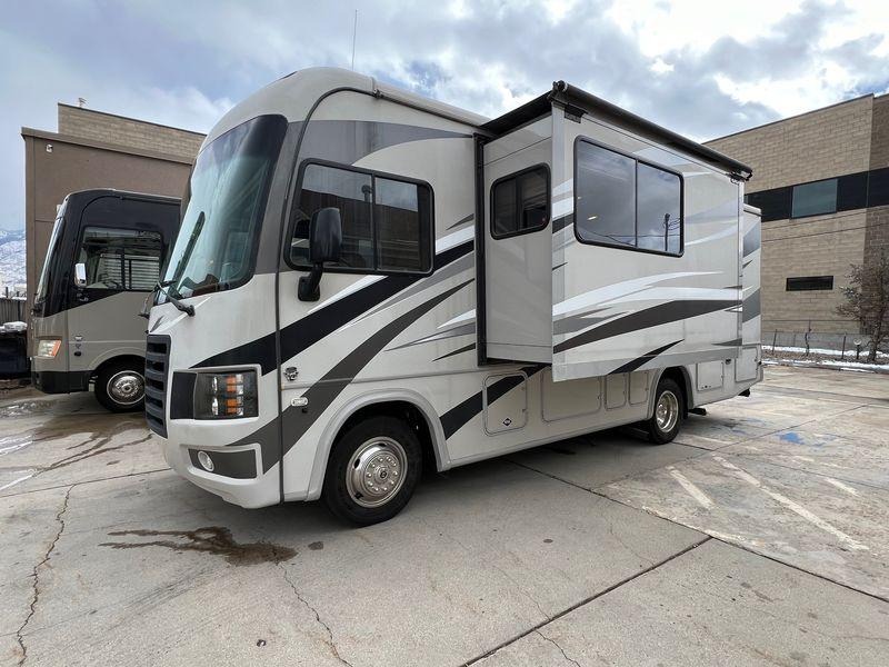 2014 Forest River FR3 25DS with 2 Slides 25ft for Sale