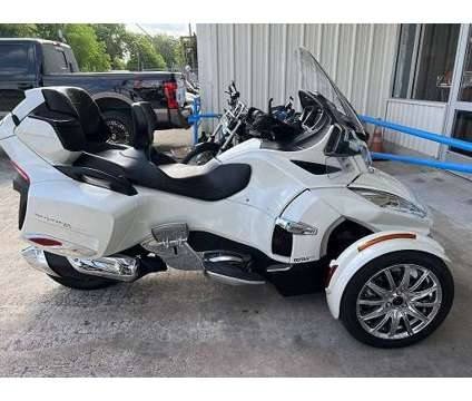 2015 Can Am Spyder RT Great Gear for Sale
</span>