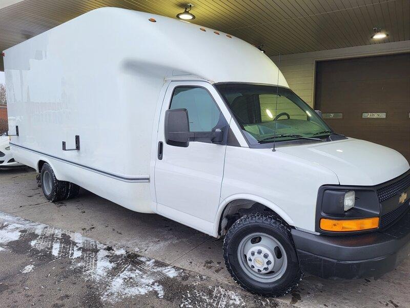 2015 Chevrolet Express 3500 Van for Sale
</span>