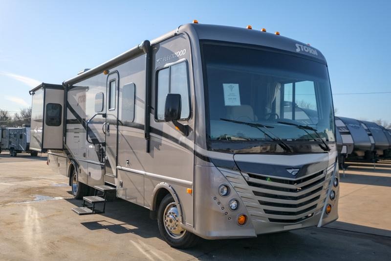 2016 Fleetwood Storm 32V for Sale