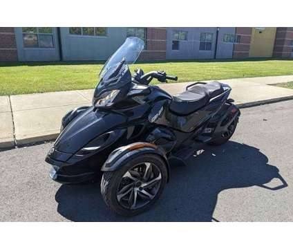 2017 Can Am Spyder Trike Motorcycle for Sale
</span>