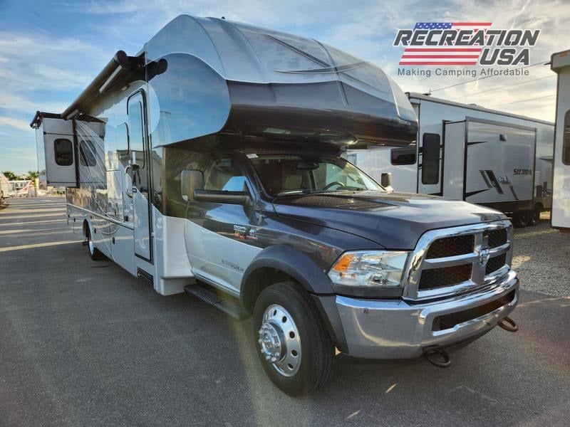 2017 Dynamax Corp Isata 5 Series Isata Super C for Sale