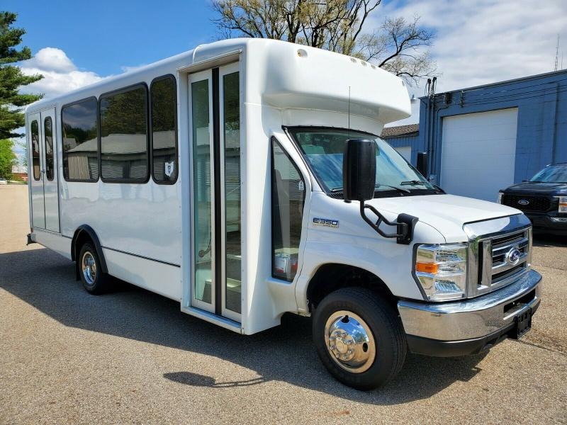 2017 Ford E-Series Van 2017 Ford E350 Eldorado National BUS for Sale
</span>