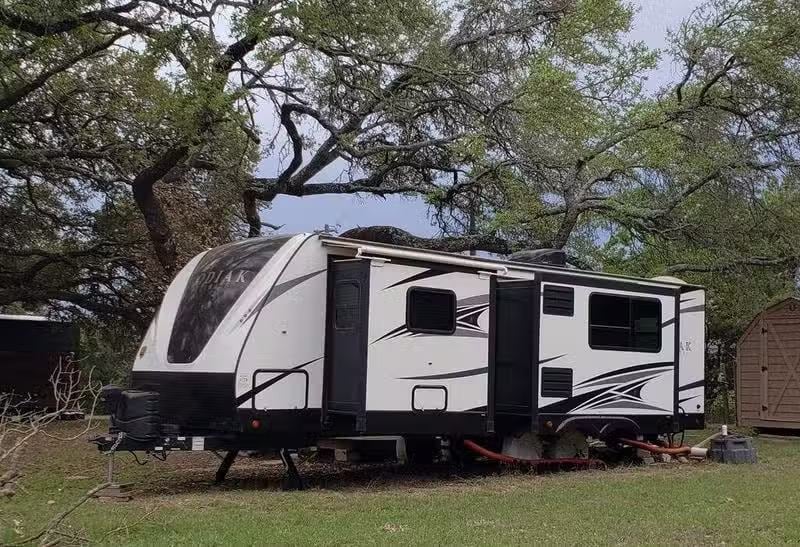 2018 Dutchmen Kodiak Ultimate 2711BS for Sale