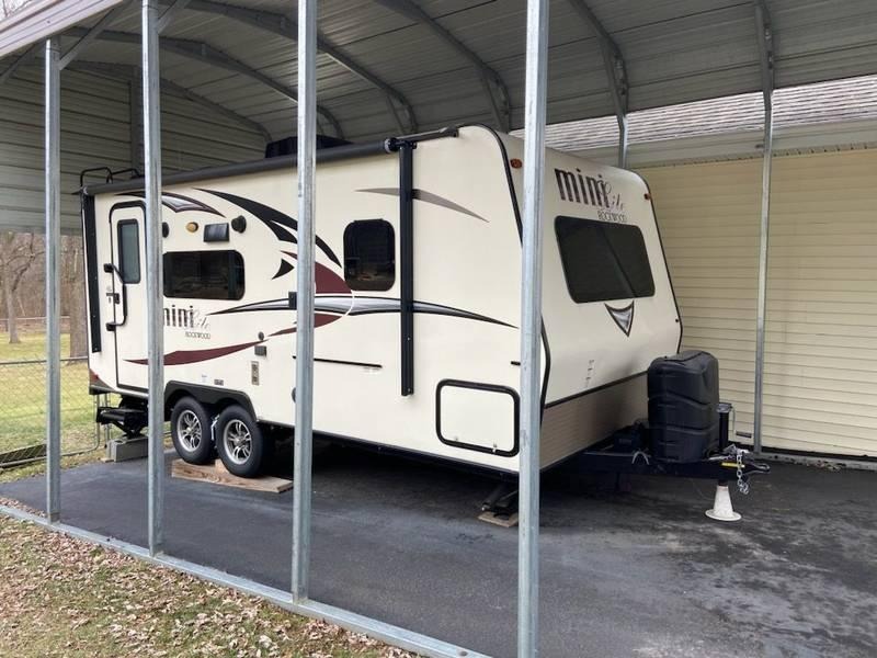 2018 Forest River Forest River Rockwood Mini Lite 2109S 21ft for Sale