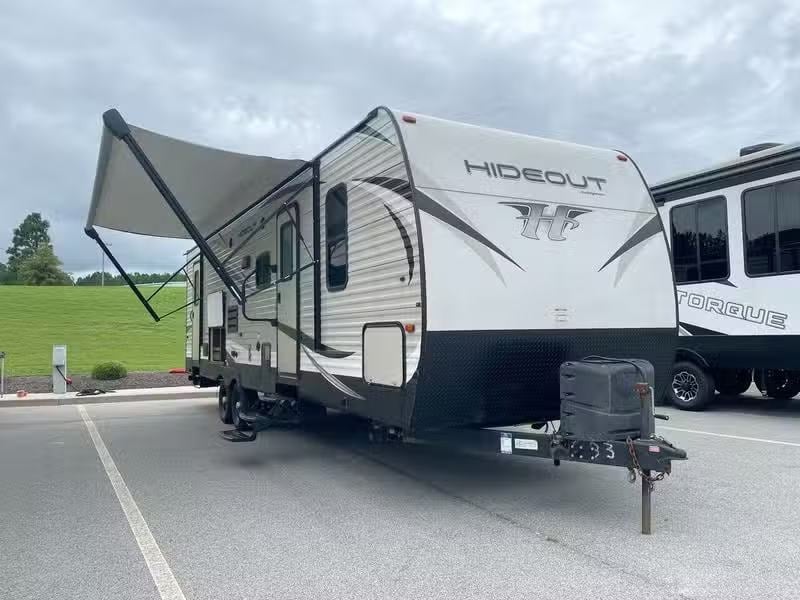 2018 Keystone Hideout 28BHS for Sale