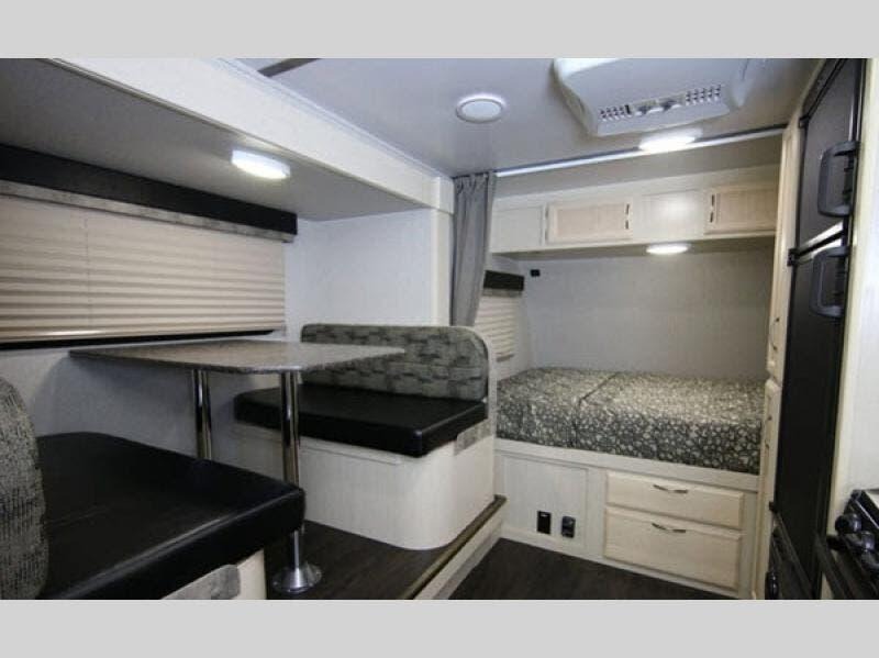 2018 Winnebago Micro Minnie 1808FBS for Sale